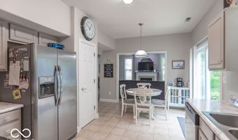 715 Hohlier Ln, Avon, IN 46123