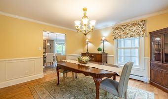146 Old Sandown Rd, Chester, NH 03036