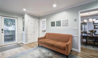 6007 WELBORN Dr, Bethesda, MD 20816