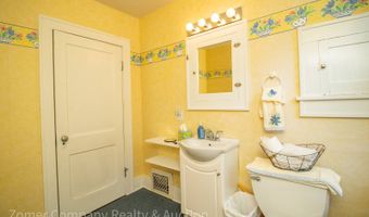 4354 Kingbird Ave, Alton, IA 51003