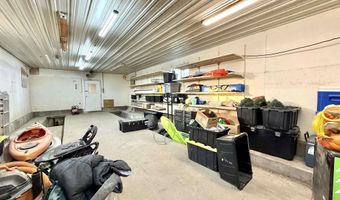 26855 SW 89th Rd, Beatrice, NE 68310