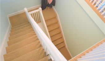 398 Wolcott Ave 9, Middletown, RI 02842