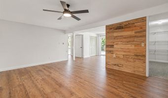 656 E Thornton Lake Dr NW, Albany, OR 97321