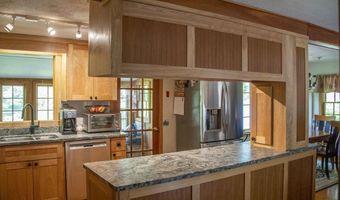 11 N Shore Rd, Chester, NH 03036