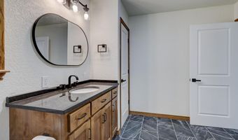 416 E 4th St, Baxter Springs, KS 66713