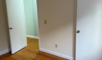39 Linden St 32, Boston, MA 02135