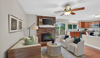 947 Oakfield Dr, Ballwin, MO 63021