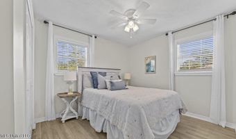 4131 20th Ave, Bay St. Louis, MS 39520