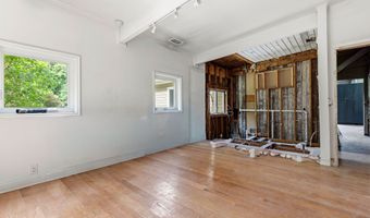 13 Windaway Rd, Bethel, CT 06801