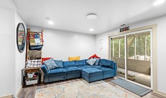 8 Billy Hill Rd, Beaufort, SC 29906