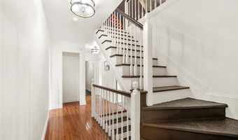 2230 Greenwood Rd, Allentown, PA 18103