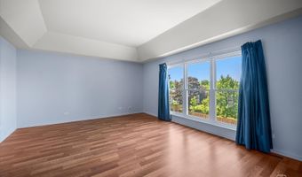 750 Majestic Dr, Algonquin, IL 60102