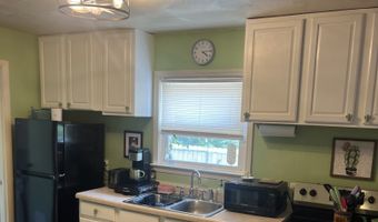 304 N Lowe Rd, Aroma Park, IL 60910