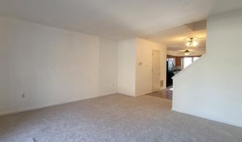 10 WOODFIELD Dr, Claymont, DE 19703