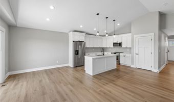 314 NE Meadow Ln, Ankeny, IA 50021