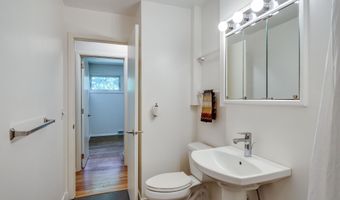 3329 Tally Ho Ln, Madison, WI 53705