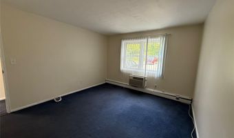 700 Broadway 5, Amityville, NY 11701