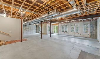 71 Norton Ave, Cranston, RI 02920