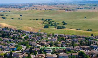 1285 Mokelumne Dr, Antioch, CA 94531