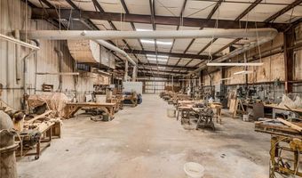 909 C St, Barling, AR 72923