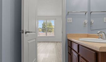 206 Meridian Gardens Ln, Indianapolis, IN 46217