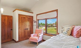 505 N Pasque Flower Trl, Brandon, SD 57005