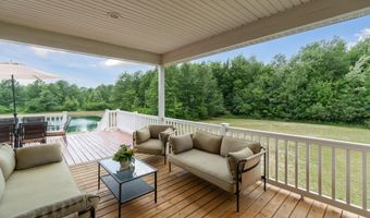 1084 38th St, Allegan, MI 49010