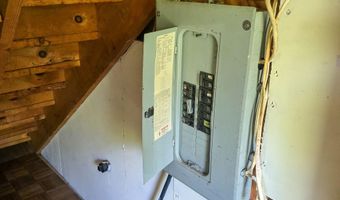 990 W Daniels Rd, Albany, VT 05820