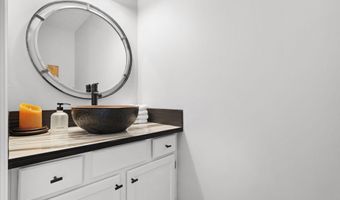 624 Abbey Mill Dr SE 11, Ada, MI 49301