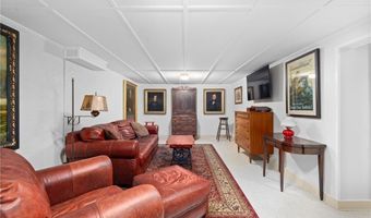 6 Cliff Ter, Newport, RI 02840