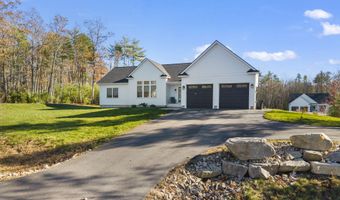 173 Tamrox Dr, Arundel, ME 04046