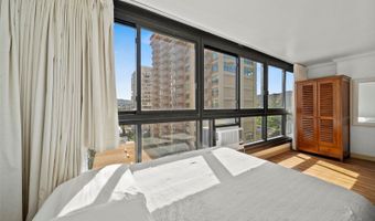 134 Kapahulu Ave 822, Honolulu, HI 96815