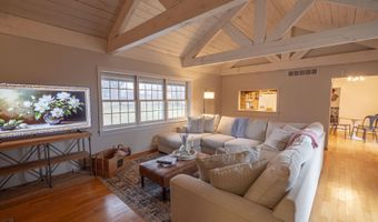 8716 FOUNTAIN GROVE Rd, Amherst, WI 54406
