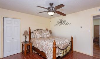 20 Nichol St, Carlsbad, NM 88220