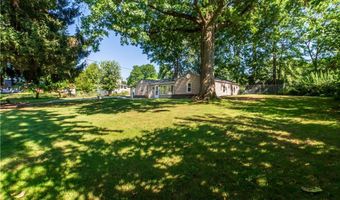 2730 Chelsea Dr, Akron, OH 44312