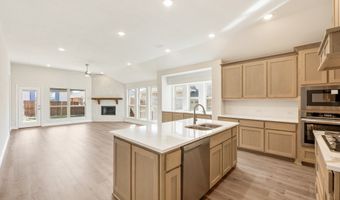 210 Comanche Trl, Alvarado, TX 76009