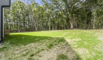 70 Seurat St, Barnegat, NJ 08005