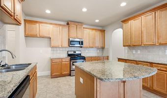 66 Lanier Rdg, Acworth, GA 30101