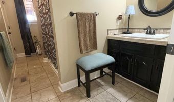 1526 Needmore Rd, Albertville, AL 35950
