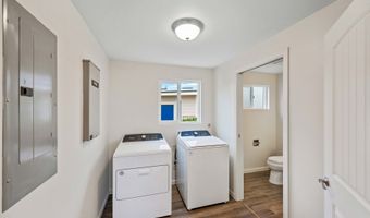 975 OCEAN Dr, Bandon, OR 97411