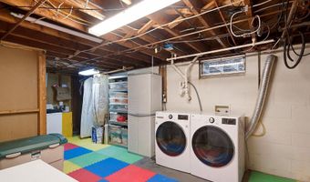 327 Pacific Ave, Beachwood, NJ 08722