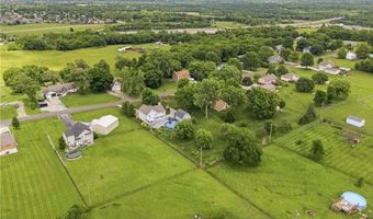 15143 Briarwood Dr, Basehor, KS 66007