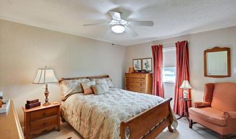 499 Breakwater Dr, Benton, MS 39039