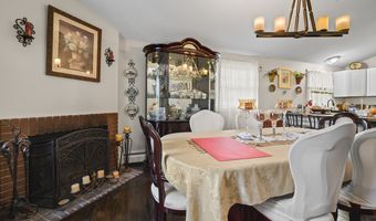 10 Linden Ct 10, Bloomfield, CT 06002