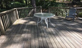 31 Lakeside Dr, Hopkinton, RI 02832