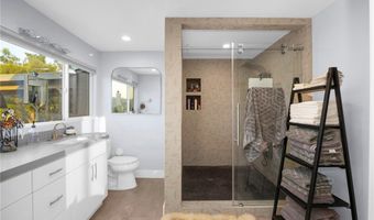 109 S Eucalyptus Dr, Anaheim, CA 92808