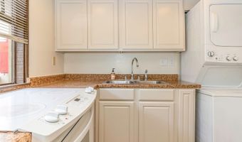 98-310 Kamehameha Hwy 226, Aiea, HI 96701