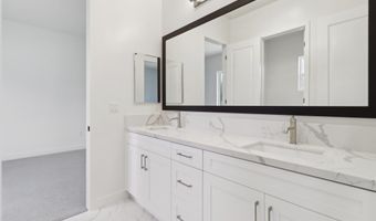 2745 Alexander Dr, Escondido, CA 92029