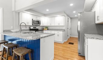 5 Bell Rd 5, Bourne, MA 02532