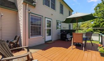 227 Prospect Ave, Middletown, RI 02842